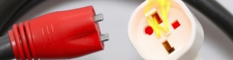Какой удлинитель не перегреется: сечение провода и розетки