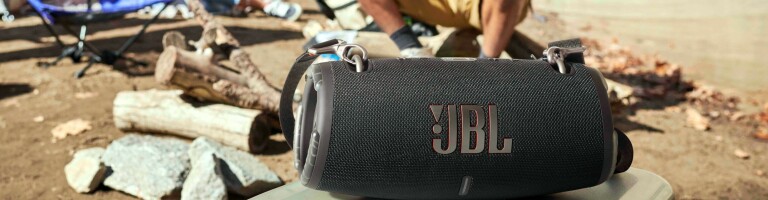 Портативная колонка JBL: какая лучше работает и дольше звучит